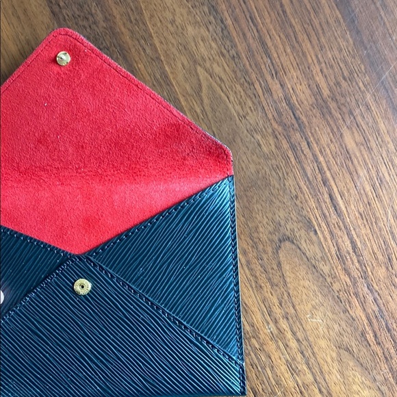 Louis vuitton - Black Textured Envelope Clutch - Picture 2 of 4